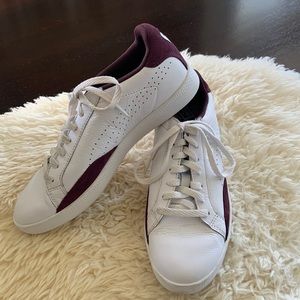 Good condition white and plum Puma lifestyle runner.